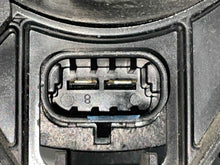 Load image into Gallery viewer, RADIATOR FAN ASSEMBLY Corvette 1998 98 1999 99 2000 00 01 02 03 04 - NW466245