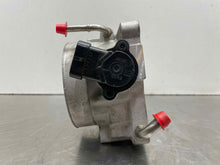 Load image into Gallery viewer, Throttle Body Chevrolet Corvette 2004 - NW515063