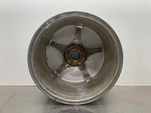 Load image into Gallery viewer, Wheel Rim Chevrolet Corvette 2004 - NW466461