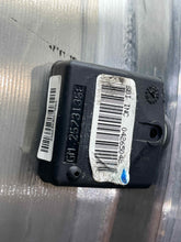 Load image into Gallery viewer, Wheel Rim Chevrolet Corvette 2004 - NW466462