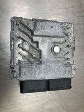 Load image into Gallery viewer, ECU ECM Computer Volkswagen Passat 2017 - NW466571
