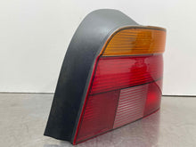 Load image into Gallery viewer, TAIL LIGHT LAMP ASSEMBLY BMW 528i 540i 97 98 99 00 Right - NW467362