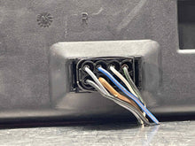 Load image into Gallery viewer, TAIL LIGHT LAMP ASSEMBLY BMW 528i 540i 97 98 99 00 Right - NW467362