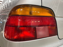 Load image into Gallery viewer, TAIL LIGHT LAMP ASSEMBLY BMW 528i 540i 97 98 99 00 Left - NW467363