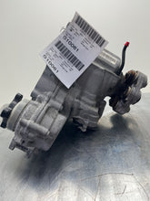 Load image into Gallery viewer, TRANSFER CASE 228I 320i 328D 328i 328I GT 335i 335i GT 428i 435i 12-15 - NW467354