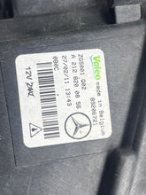 Load image into Gallery viewer, FOG LAMP LIGHT E300 E350 E400 E550 E63 10 11 12 13 Right - NW467687