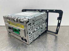 Load image into Gallery viewer, RADIO Volvo S60 V70 2005 05 2006 06 2007 07 - NW467835