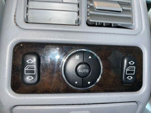 Load image into Gallery viewer, REAR TEMPERATURE CONTROLS ML320 ML350 ML430 ML500 ML55 02-05 - NW468172