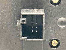 Load image into Gallery viewer, REAR TEMPERATURE CONTROLS ML320 ML350 ML430 ML500 ML55 02-05 - NW468172
