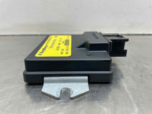 Load image into Gallery viewer, TRANSFER CASE CONTROL COMPUTER ML320 ML430 98 99 - 05 - NW468073