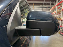 Load image into Gallery viewer, Side View Door Mirror 2022 - NW468428