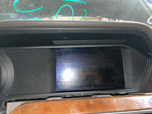 Load image into Gallery viewer, INFO-GPS SCREEN C250 C300 C350 C63 Gl350 Gl450 Gl550 GL63 AMG ML350 12-16 - NW468569