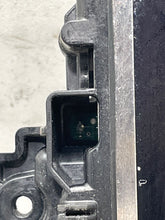 Load image into Gallery viewer, INFO-GPS SCREEN C250 C300 C350 C63 Gl350 Gl450 Gl550 GL63 AMG ML350 12-16 - NW468569