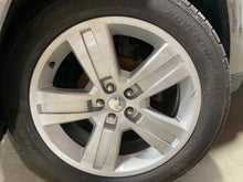 Load image into Gallery viewer, Wheel Rim Jeep Liberty 2012 - NW468765