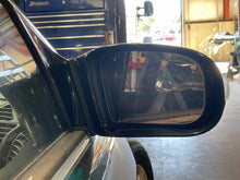 Load image into Gallery viewer, SIDE VIEW MIRROR S350 S430 S500 S600 S55 S65 2003 03 04 05 06 Right - NW469069