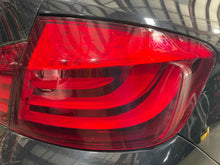 Load image into Gallery viewer, OUTER TAIL LIGHT LAMP 528i 535i 550i Active 5 M5 11 12 13 Right - NW469369