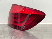 Load image into Gallery viewer, OUTER TAIL LIGHT LAMP 528i 535i 550i Active 5 M5 11 12 13 Right - NW469369
