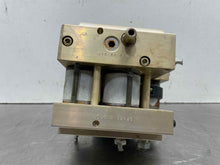Load image into Gallery viewer, ABS Pump Chevrolet Corvette 1993 - NW469450