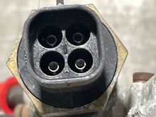 Load image into Gallery viewer, Throttle Body Chevrolet Corvette 1993 - NW469645