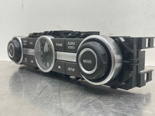 Load image into Gallery viewer, Radio Land Rover LR2 2015 - NW469615