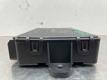Load image into Gallery viewer, SUSPENSION CONTROL MODULE COMPUTER Vanden Pl XJ XJL XJR 10-14 - NW469729