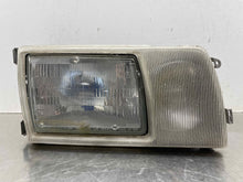 Load image into Gallery viewer, HEADLIGHT LAMP ASSEMBLY 300ce 300d 300e 300sdl 300se 300sel 86-91 Right - NW469872