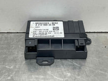 Load image into Gallery viewer, FUEL PUMP CONTROL MODULE COMPUTER B250 C250 C300 C350 C63 E250D 11-15 - NW469732