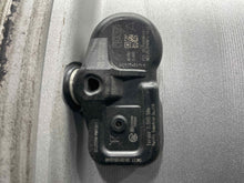 Load image into Gallery viewer, WHEEL G25 G37 2011 11 2012 12 2013 13 17x7.5 5 Spoke - NW470418