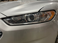 Load image into Gallery viewer, Headlight Lamp Assembly Ford Fusion 2015 - NW470253