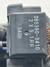 Load image into Gallery viewer, RADIATOR FAN ASSEMBLY Honda CRV 2007 07 2008 08 2009 09 2.4L - NW471097