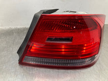 Load image into Gallery viewer, OUTER TAIL LIGHT LAMP BMW 328i 335i M3 07 08 09 10 Right - NW471301