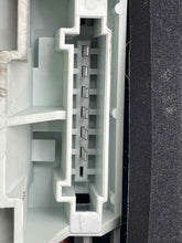 Load image into Gallery viewer, TAIL LIGHT LAMP ASSEMBLY S450 Cdn S550 S600 S63 S65 SL55 07-09 Right - NW471773