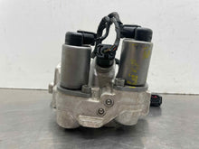 Load image into Gallery viewer, SUSPENSION AIR COMPRESSOR PUMP 535i Gt 550i Gt 740i 740il 750 09-16 - NW471375