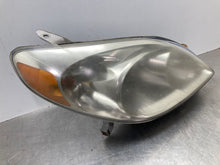 Load image into Gallery viewer, HEADLIGHT LAMP ASSEMBLY Toyota Matrix 03 04 05 06 07 08 Right - NW472098