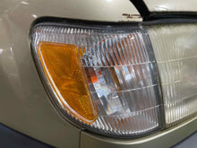 Load image into Gallery viewer, PARKLAMP Subaru Forester 2001 01 2002 02 Riht - NW472509