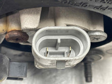 Load image into Gallery viewer, Fog Light Subaru Legacy 2005 05 2006 06 Left - NW472510