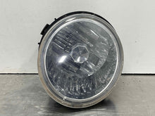 Load image into Gallery viewer, Fog Light Subaru Legacy 2005 05 2006 06 Left - NW472510
