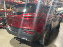Load image into Gallery viewer, Carrier Assembly Jeep Cherokee 2014 - NW472952