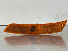 Load image into Gallery viewer, SIDE MARKER LAMP LIGHT ATS CTS Camaro 14-20 Bumper Mounted Right - NW473131