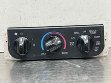 Load image into Gallery viewer, AC HEATER TEMP CONTROL Ford F150 F250 Navigator Expedition 99 00 01 - 04 Front - NW473932