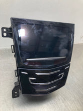 Load image into Gallery viewer, Radio Cadillac SRX 2015 - NW474381