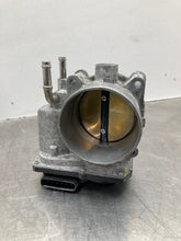 Load image into Gallery viewer, THROTTLE BODY Camry Highlander Rav 4 Avalon 05 06 - 10 - NW475429