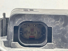 Load image into Gallery viewer, RADIATOR FAN ASSEMBLY CL550 CL600 CL63 CL65 S450 Cdn S550 S600 S63 07-09 - NW475706