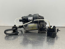 Load image into Gallery viewer, AIR RIDE COMPRESSOR CL550 CL600 CL63 CL65 S350 S400 S450 07-14 - NW475600