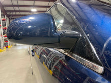 Load image into Gallery viewer, Side View Door Mirror Cadillac STS 2006 - NW477378
