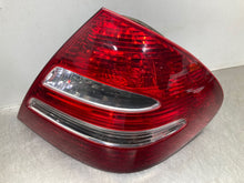 Load image into Gallery viewer, TAIL LIGHT LAMP ASSEMBLY E350 E320 E500 E55 03 04 05 06 Right - NW477621