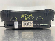 Load image into Gallery viewer, SPEEDOMETER CLUSTER Volkswagen Golf 2004 04 2005 05 2006 06 07 Auto - NW477997
