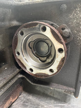 Load image into Gallery viewer, AUTOMATIC TRANSMISSION Beetle Golf Golf Cabriolet Golf Jetta 98-07 - NW478037