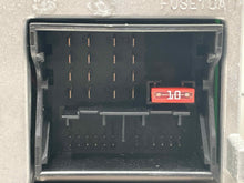 Load image into Gallery viewer, RADIO VW GOLF JETTA PASSAT 2001 01 02 03 04 05 AM FM CD - NW477964