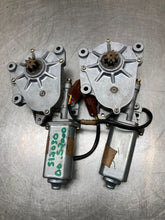 Load image into Gallery viewer, CONVERTIBLE TOP MOTOR S2000 2000 00 2001 01 02 03 04 05 06 - NW479099